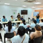 Mujeres del Atlántico rompen barreras en la logística: se forman como operarias de montacargas